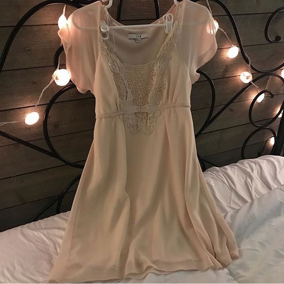 Dresses & Skirts - Dress